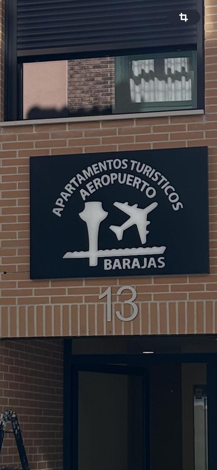 Apartamentos Turisticos Aeropuerto Barajas Μαδρίτη Εξωτερικό φωτογραφία